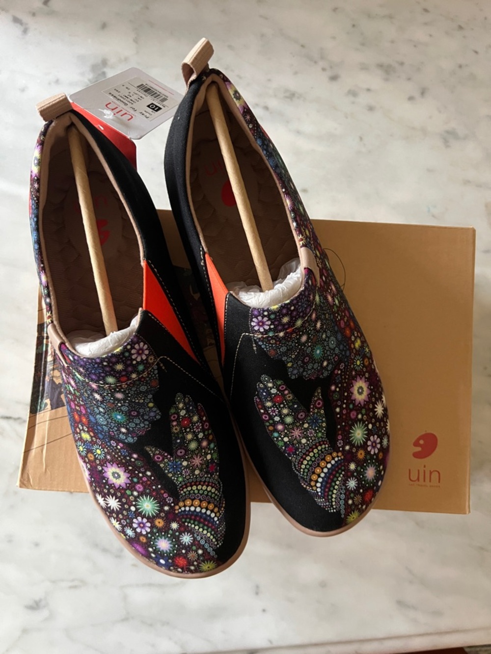 NWT UIN Women's Pray for Goodness Slip-On Travel Shoes, size 10